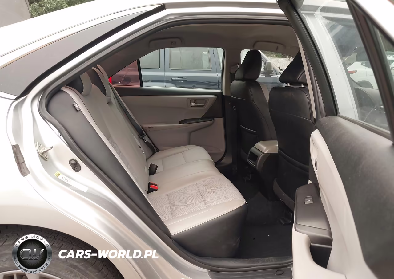 2016 Toyota Camry Se VIN:4T1BF1FK3GU240776 - 8