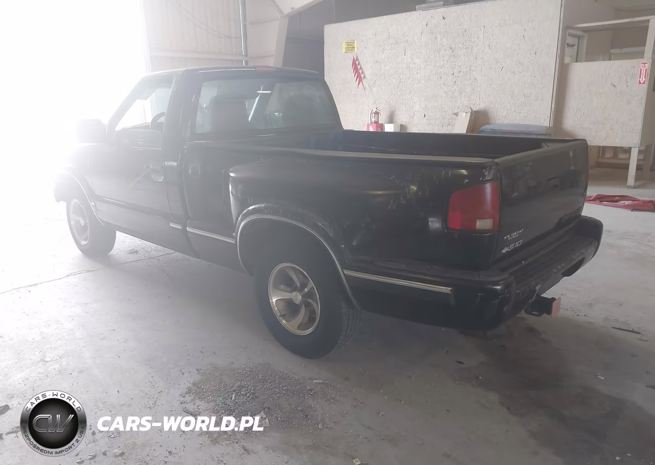2000 Chevrolet S-10 Ls VIN:1GCCS1446Y8175747 - 3