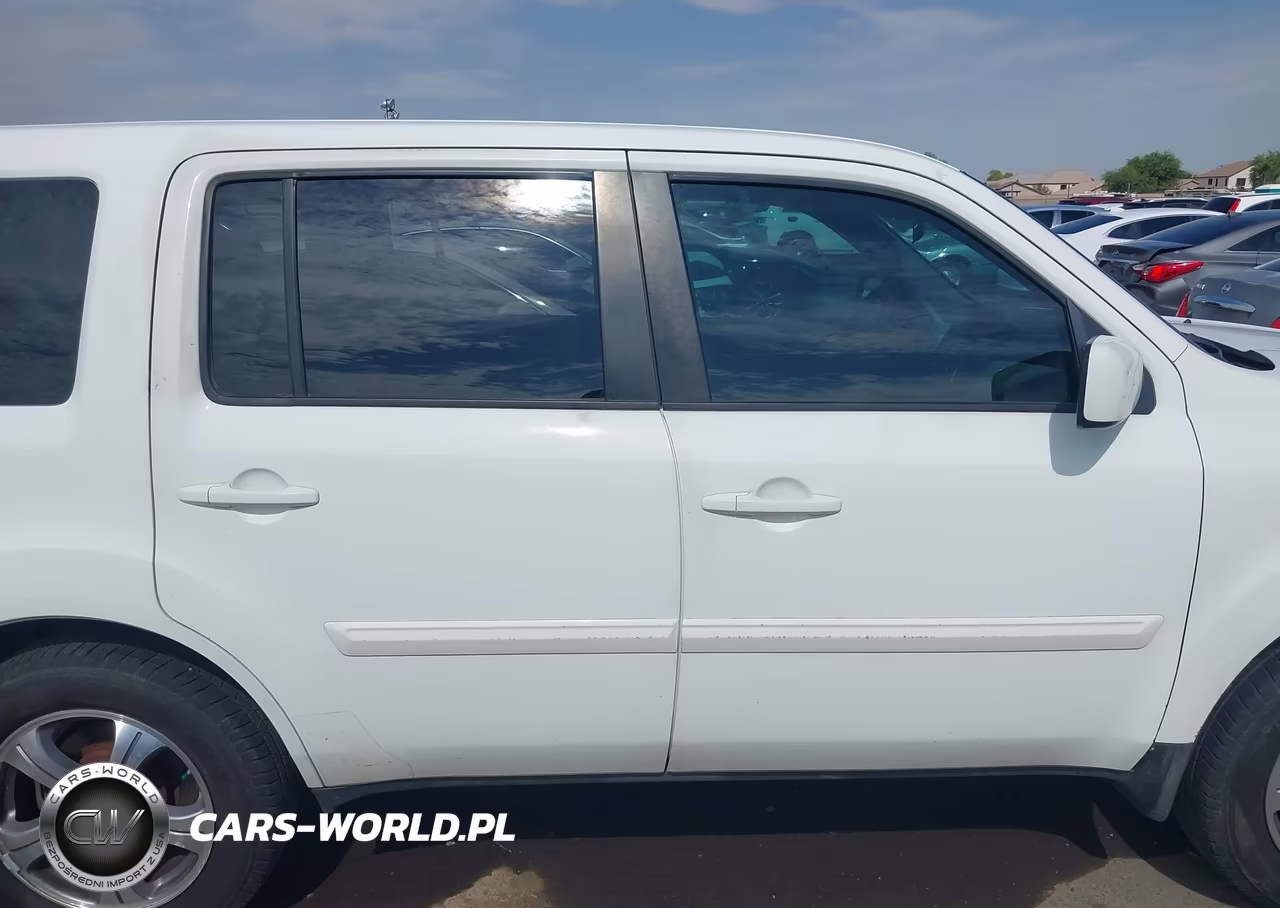 2015 Honda Pilot VIN:5FNYF3H32FB020827 - 13