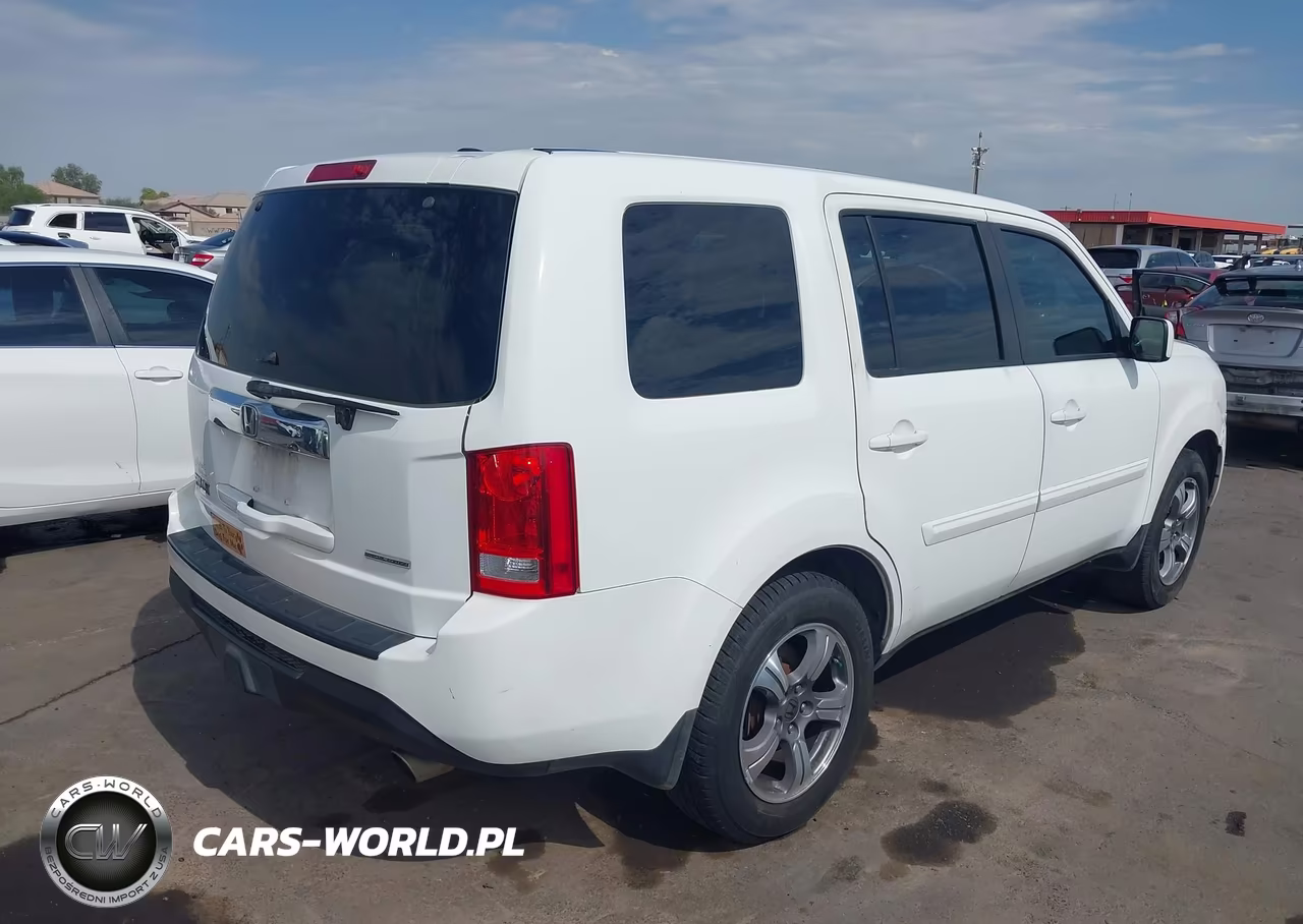 2015 Honda Pilot VIN:5FNYF3H32FB020827 - 4