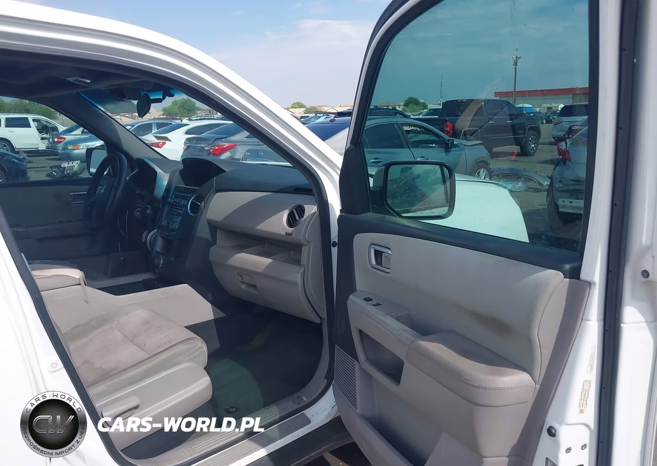 2015 Honda Pilot VIN:5FNYF3H32FB020827 - 5