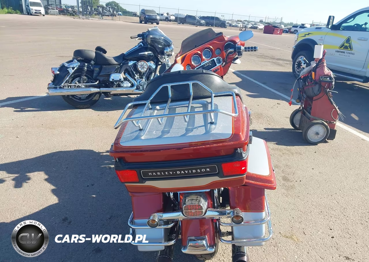2000 Harley-Davidson Flhtcui VIN:1HD1FCW13YY640753 - 16