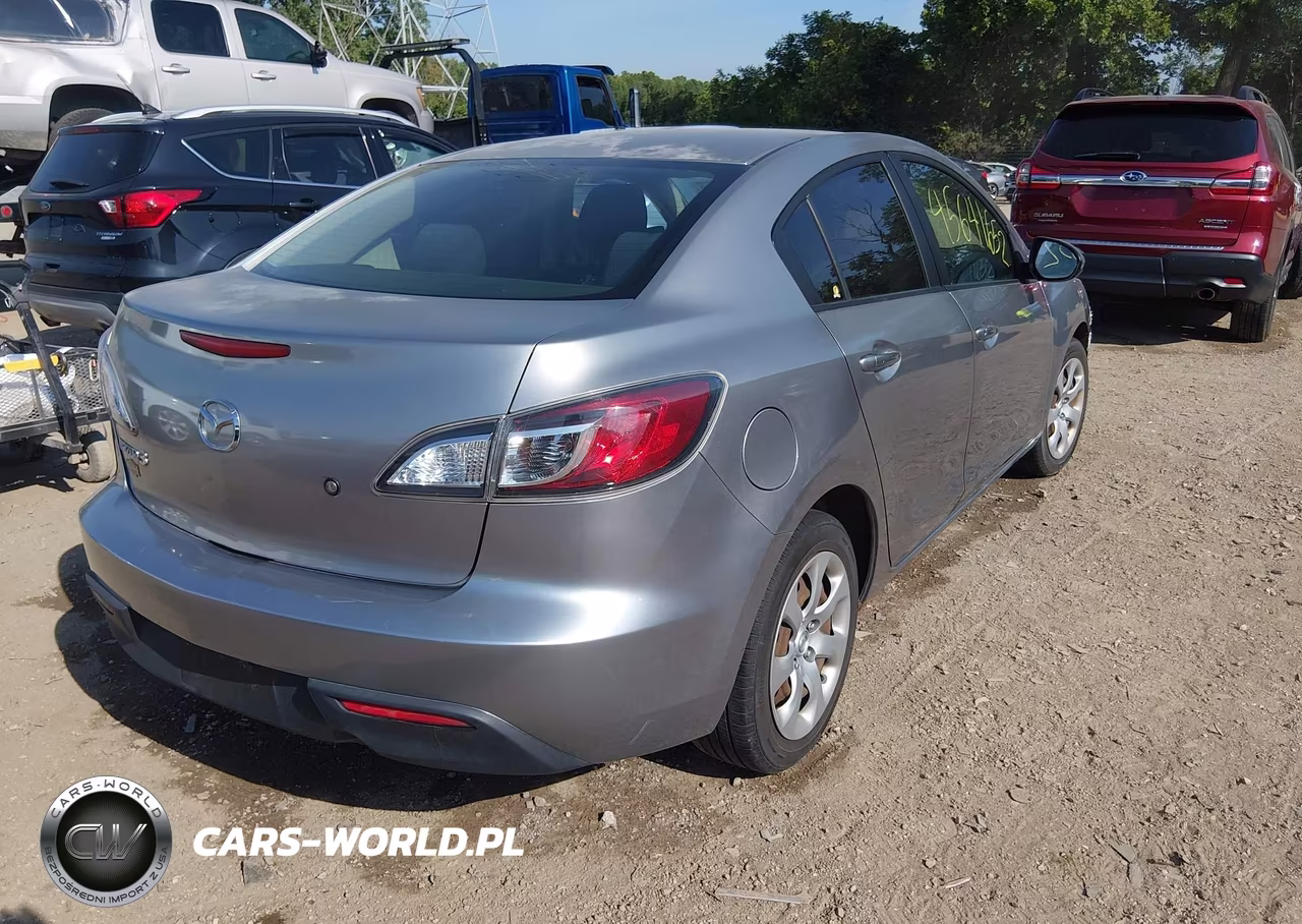 2011 Mazda Mazda3 I Sport VIN:JM1BL1UF9B1466933 - 4