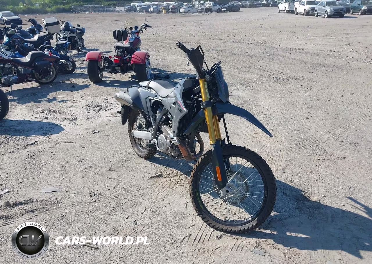 2025 Suzuki Dr-Z400 S – zdjęcie 1 z 13
