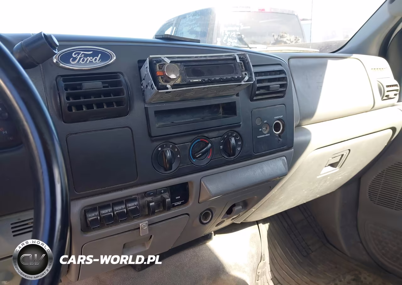 2005 Ford F-350 Xl-Xlt VIN:1FDWF36P55EC75447 - 13