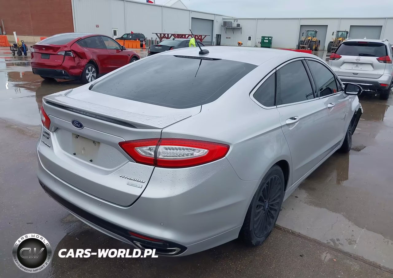 2015 Ford Fusion Titanium VIN:3FA6P0K94FR267738 - 4