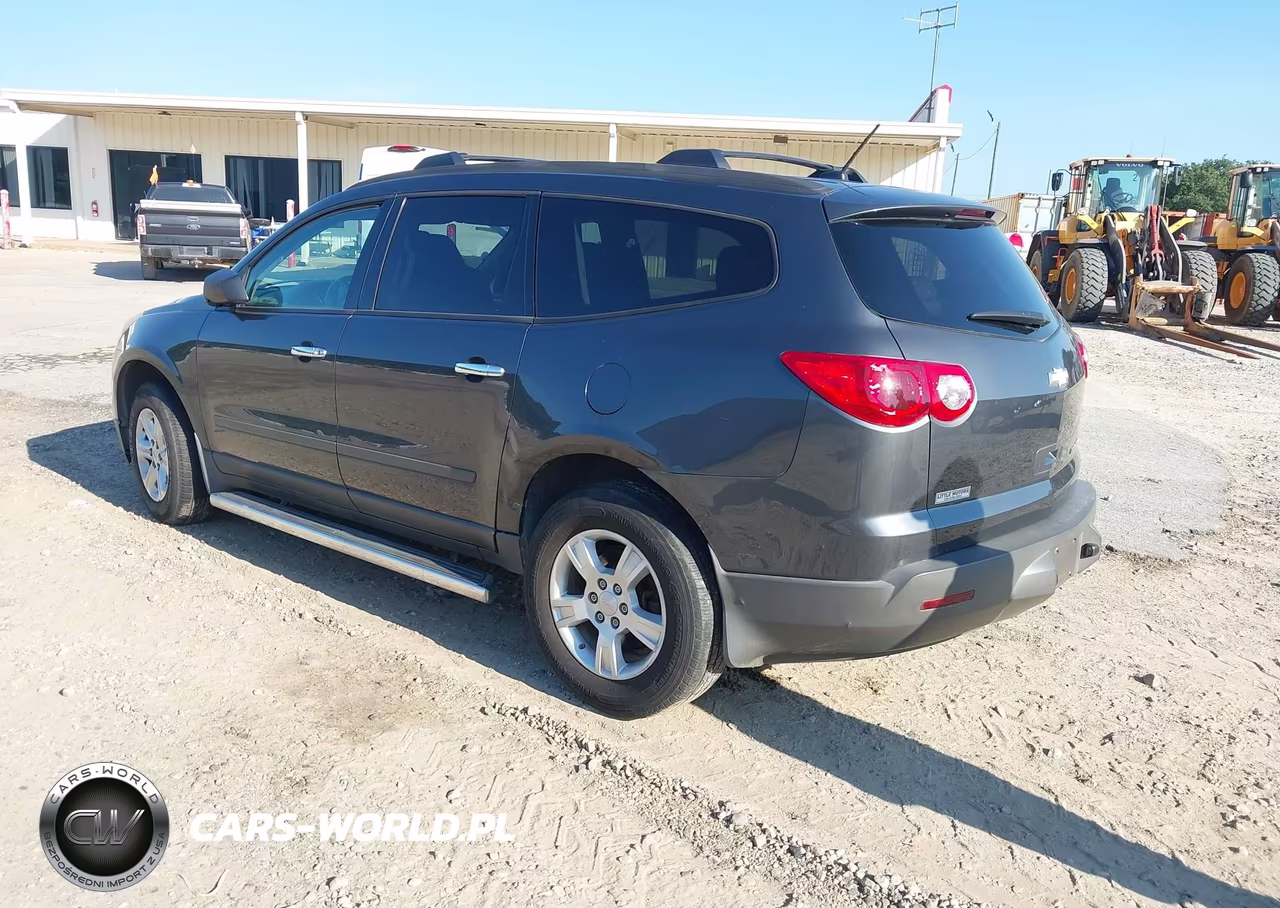2012 Chevrolet Traverse Ls VIN:1GNKRFED2CJ287926 - 3