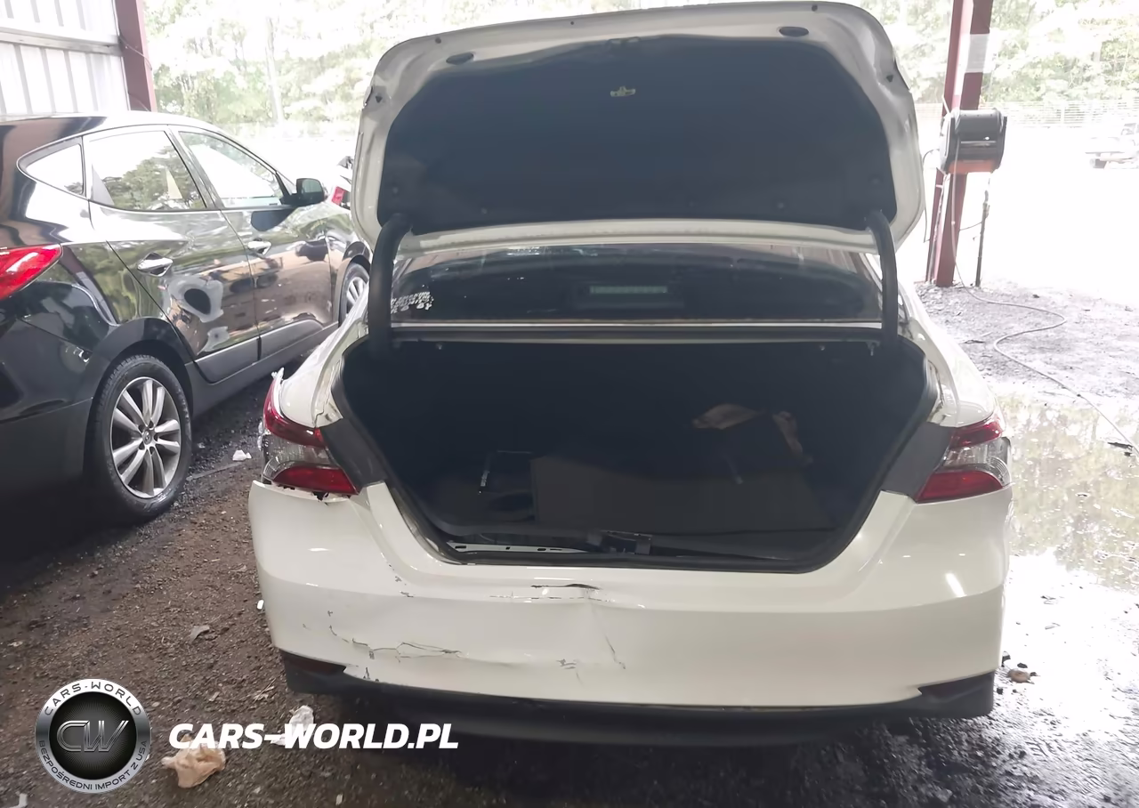 2022 Toyota Camry Le VIN:4T1C11AK6NU642623 - 16