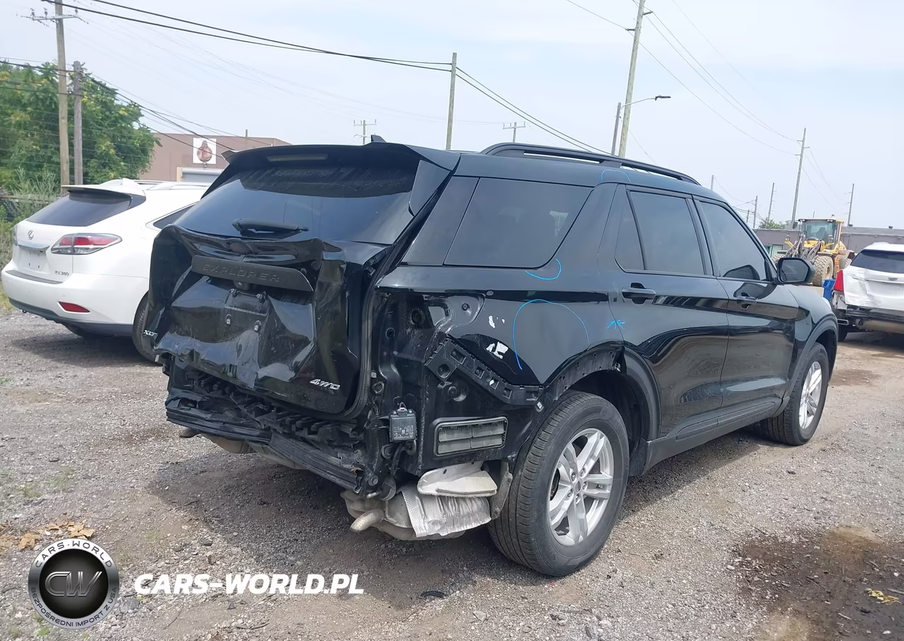 2023 Ford Explorer Xlt VIN:1FMSK8DH8PGA77682 - 4