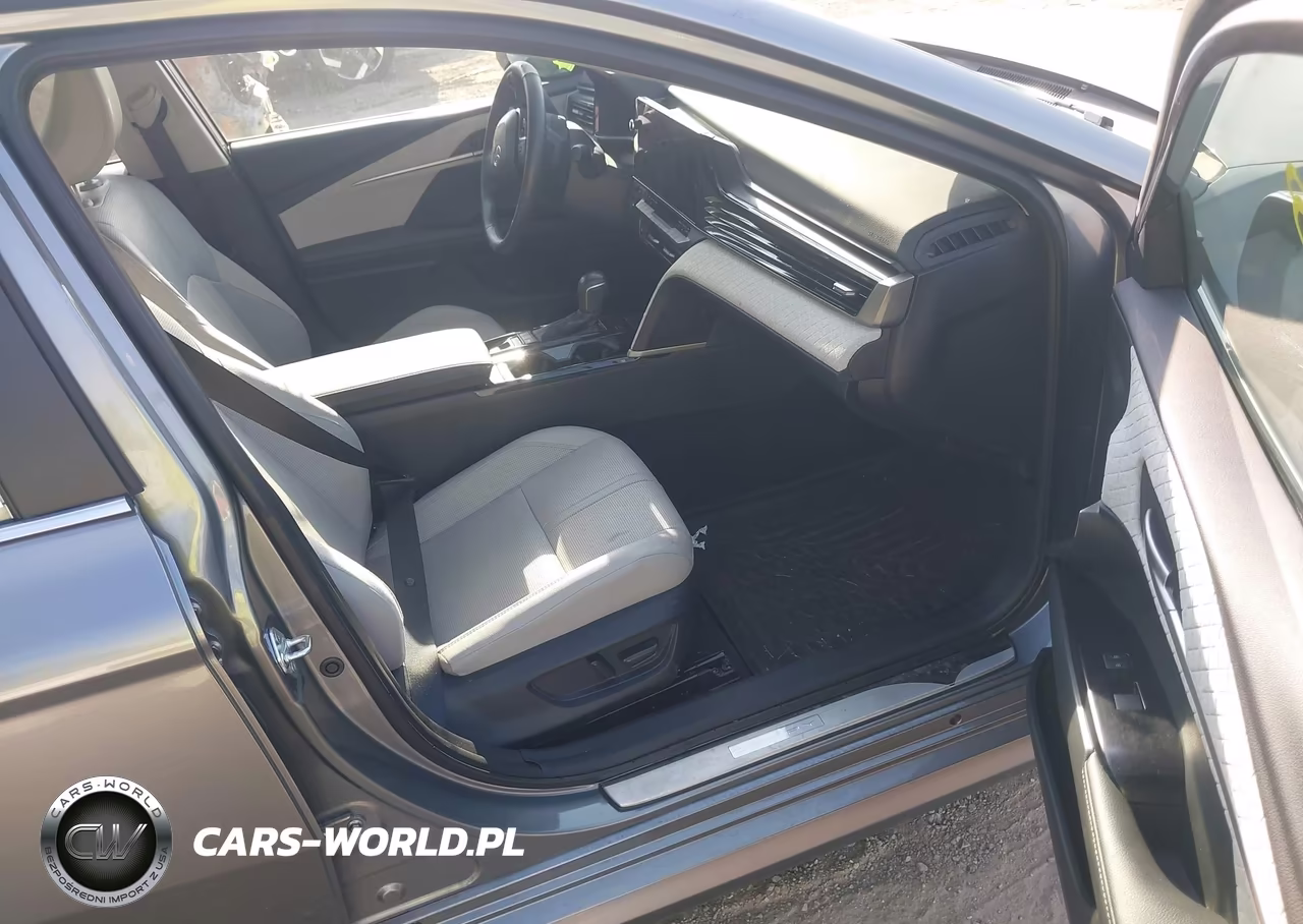 2025 Toyota Camry Xle VIN:4T1DBADK8SU534626 - 5