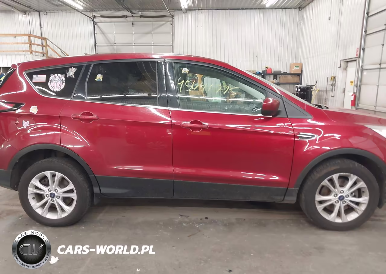 2017 Ford Escape Se VIN:1FMCU9G93HUA62891 - 13