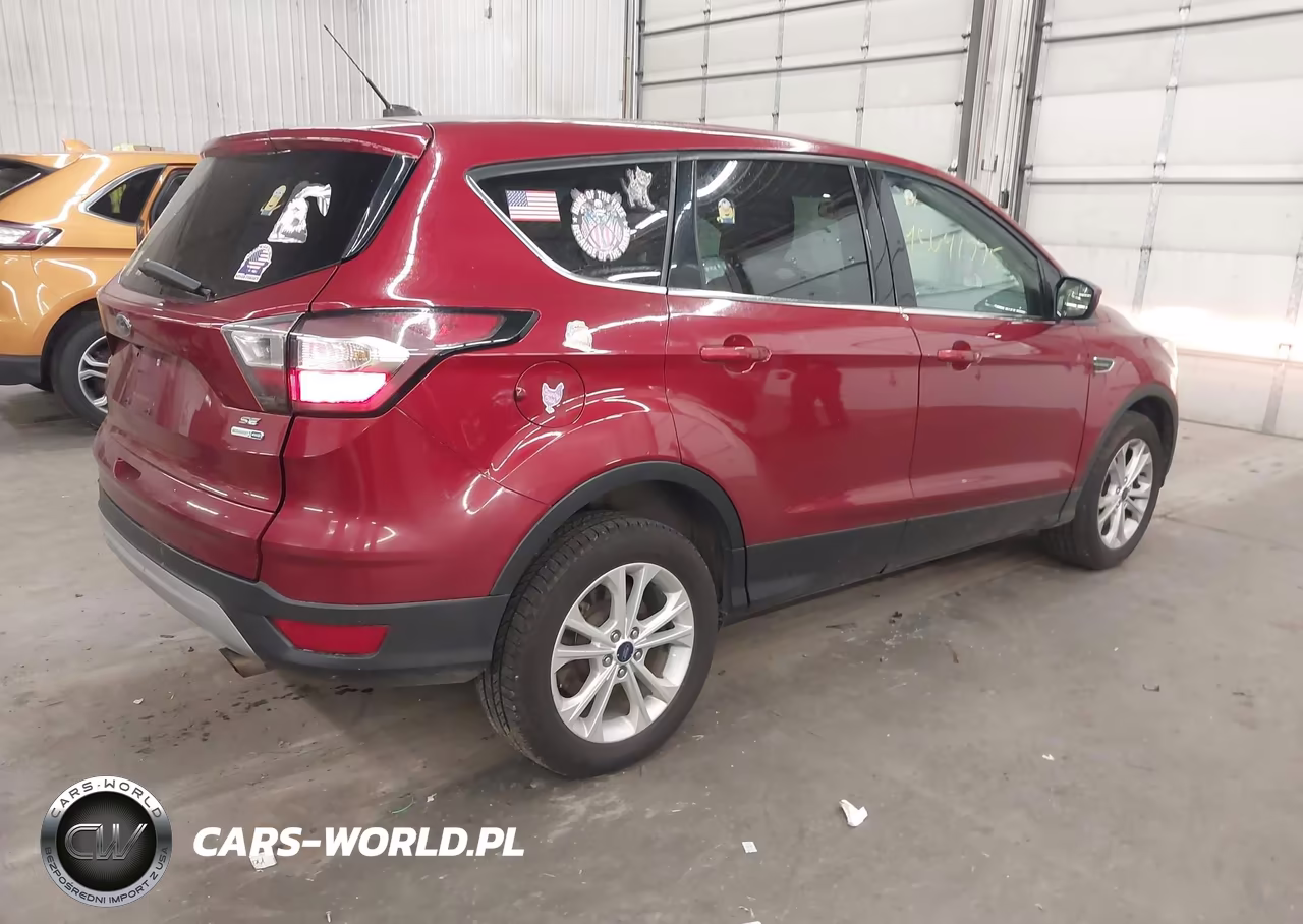 2017 Ford Escape Se VIN:1FMCU9G93HUA62891 - 4