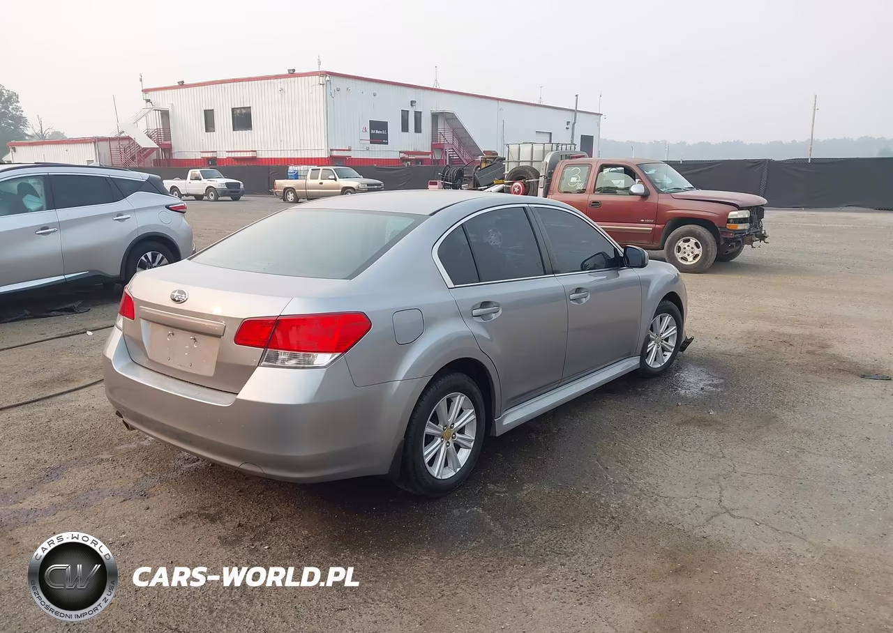 2010 Subaru Legacy 2.5I Premium VIN:4S3BMCG65A3219660 - 4