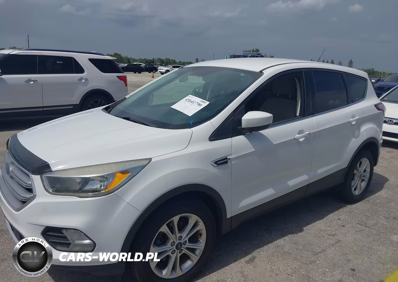 2017 Ford Escape Se VIN:1FMCU0GD1HUC59798 - 14