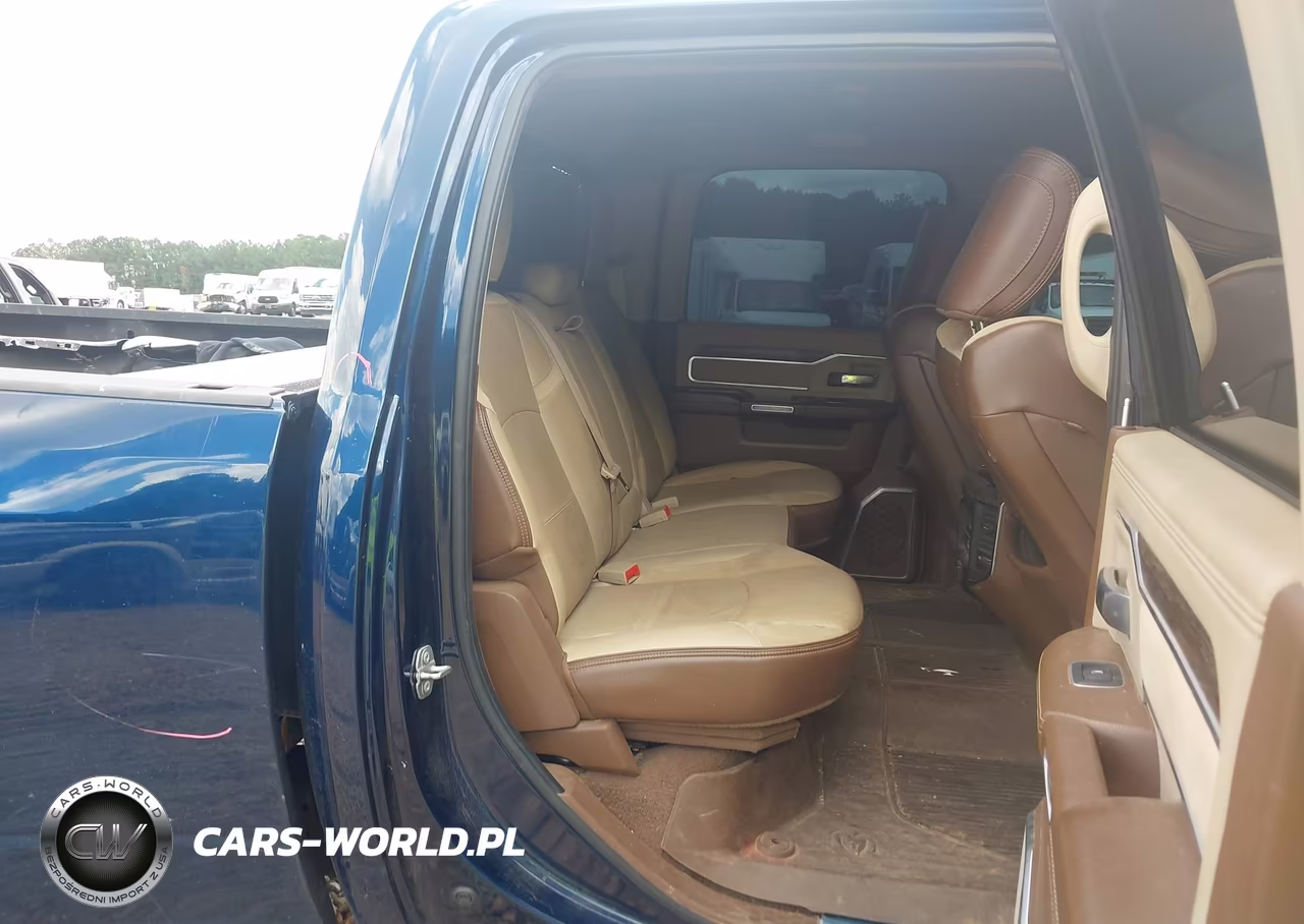 2019 Ram 3500 Laramie 4X4 8' Box VIN:3C63RRJL8KG639670 - 7