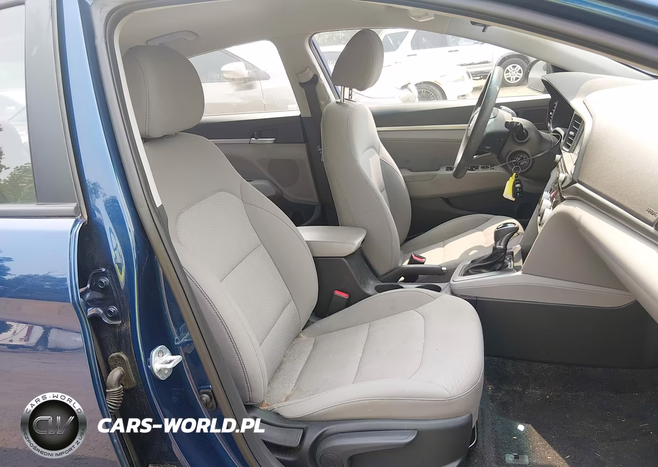 2019 Hyundai Elantra Sel VIN:5NPD84LF3KH494099 - 5