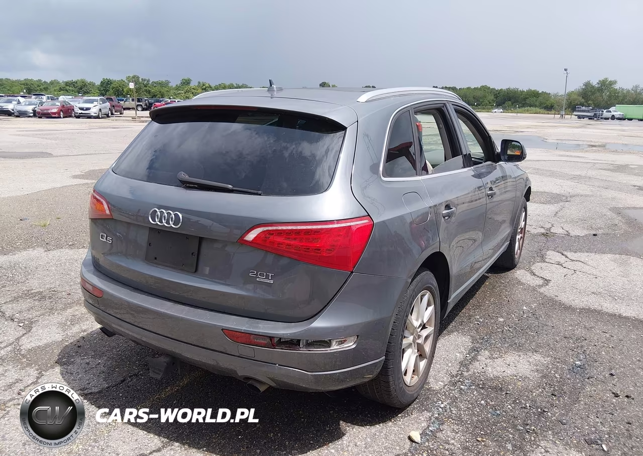 2012 Audi Q5 2.0T Premium VIN:WA1CFBFP2CA055571 - 4