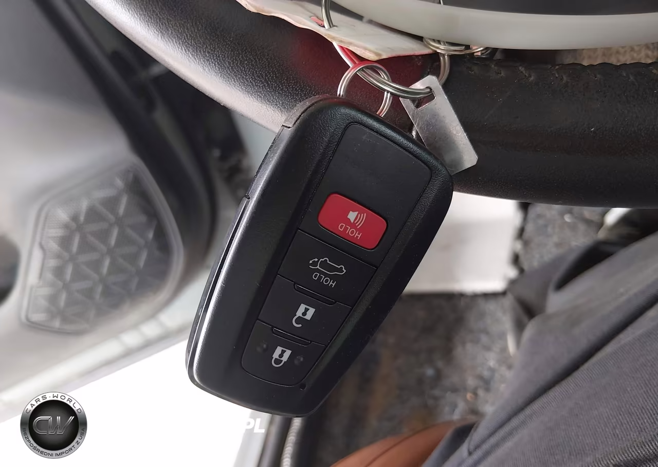 2022 Toyota Rav4 Hybrid Xle VIN:4T3RWRFV9NU061105 - 11