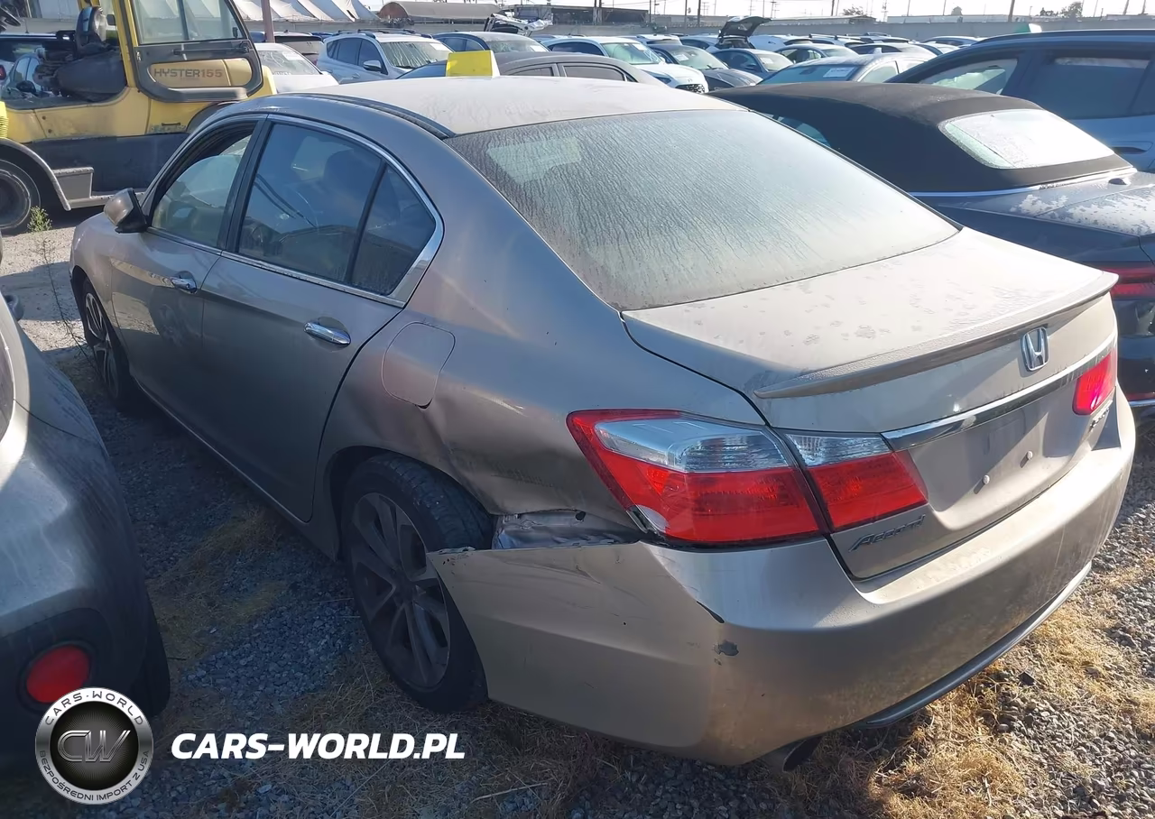 2015 Honda Accord Sport VIN:1HGCR2F57FA028867 - 3