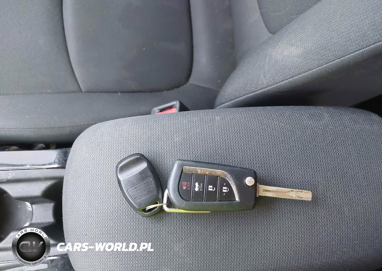 2020 Toyota Corolla Le VIN:5YFEPRAE5LP078235 - 10