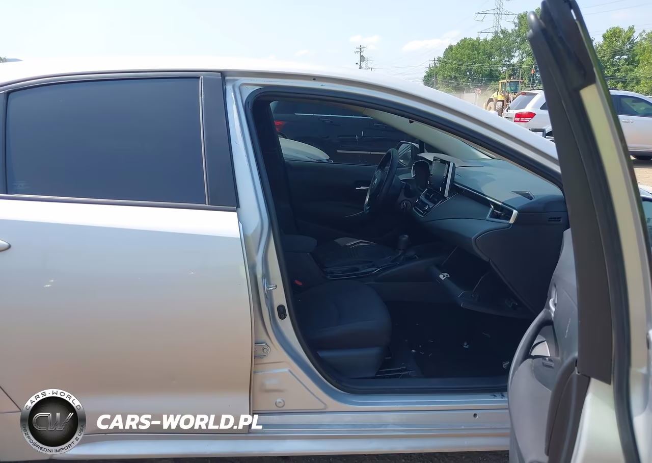 2020 Toyota Corolla Le VIN:5YFEPRAE5LP078235 - 4