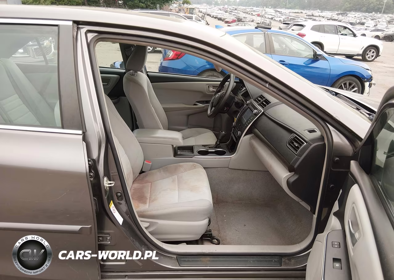 2017 Toyota Camry Le VIN:4T1BF1FK8HU774440 - 5