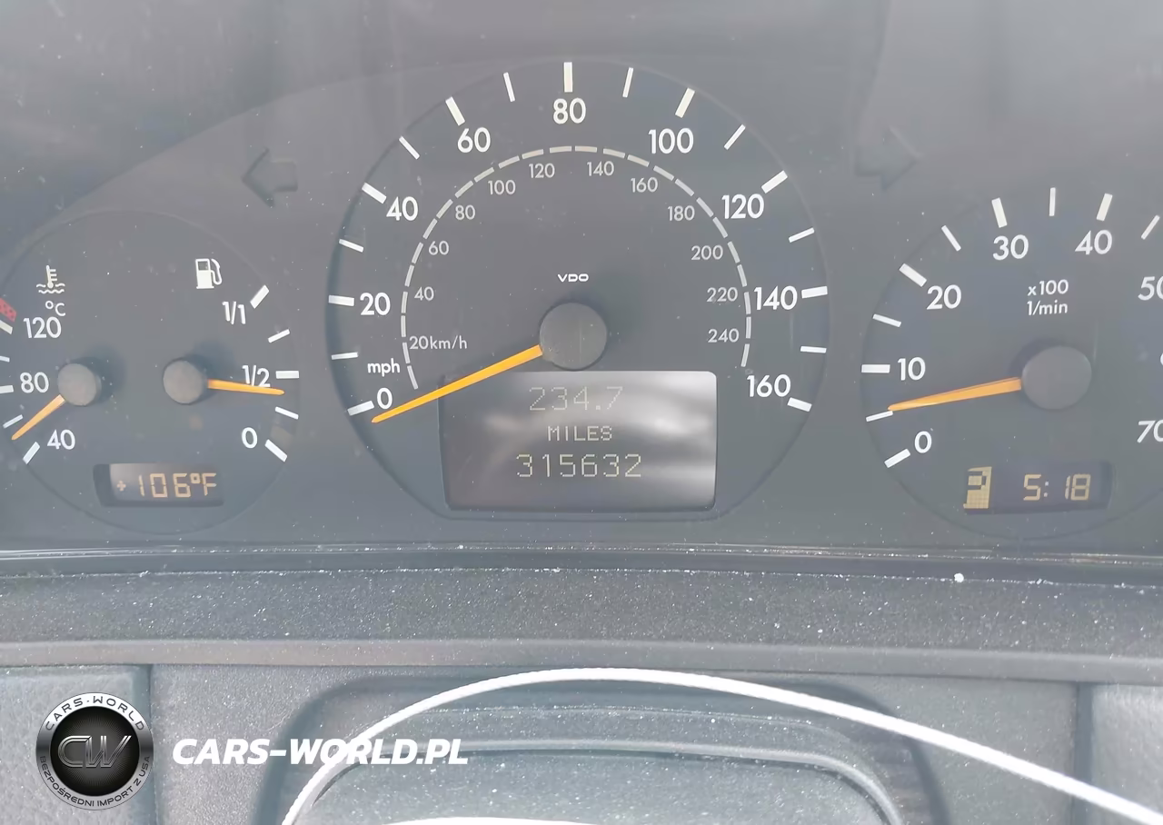 2000 Mercedes-Benz E 320 4M VIN:WDBJF82J4YX032460 - 7