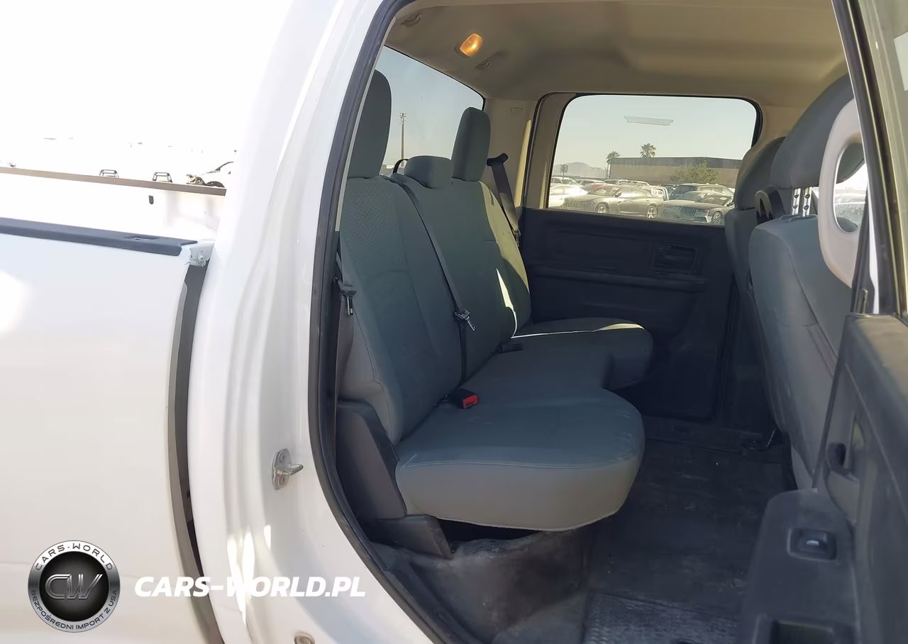 2018 Ram 3500 VIN:3C63RRGJ2JG412608 - 8