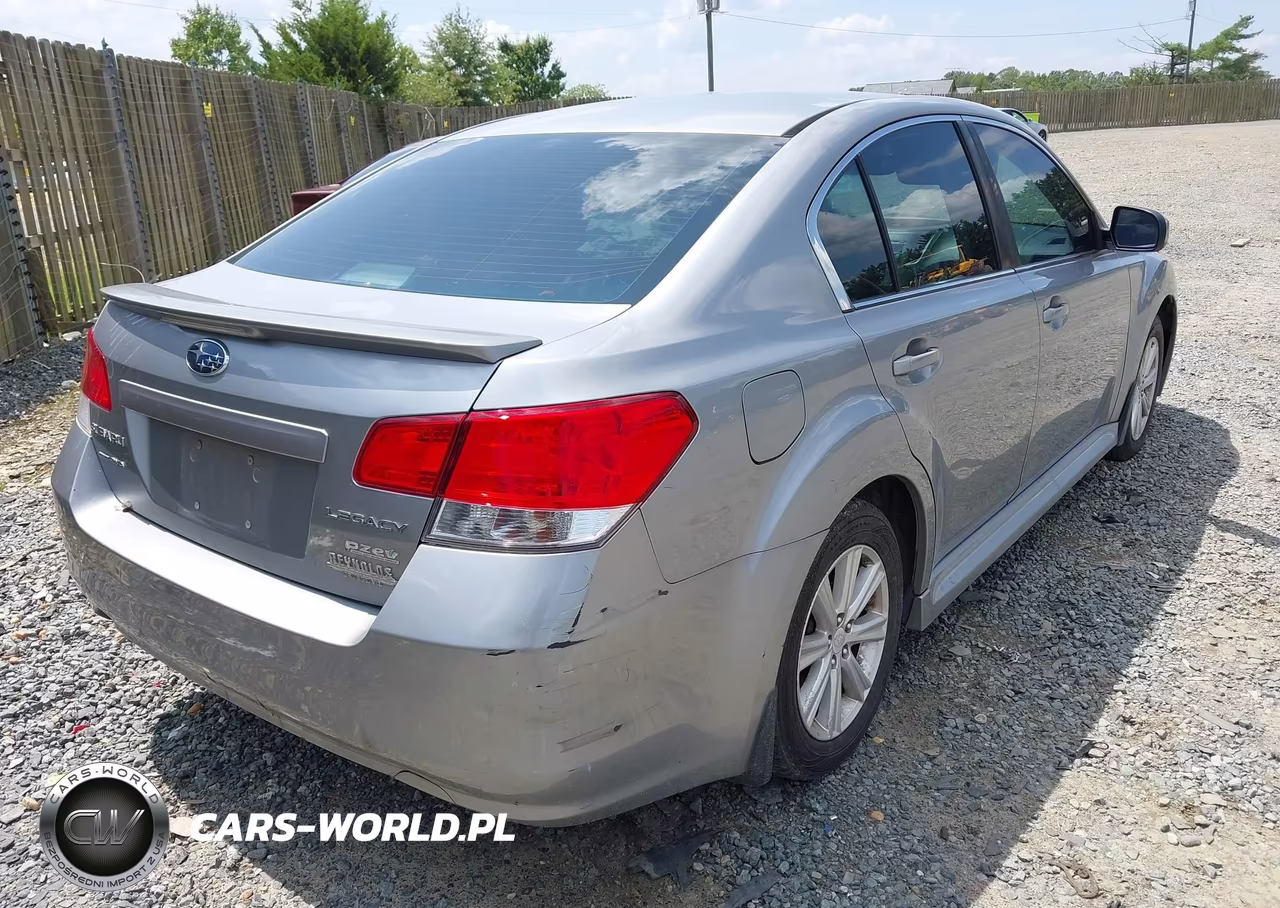 2011 Subaru Legacy 2.5I Premium VIN:4S3BMBC6XB3250873 - 4