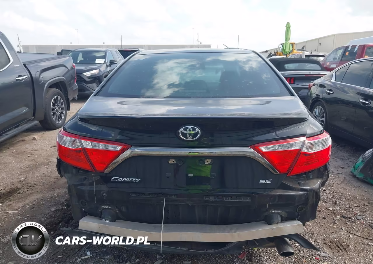 2015 Toyota Camry Se VIN:4T1BF1FK6FU075031 - 16