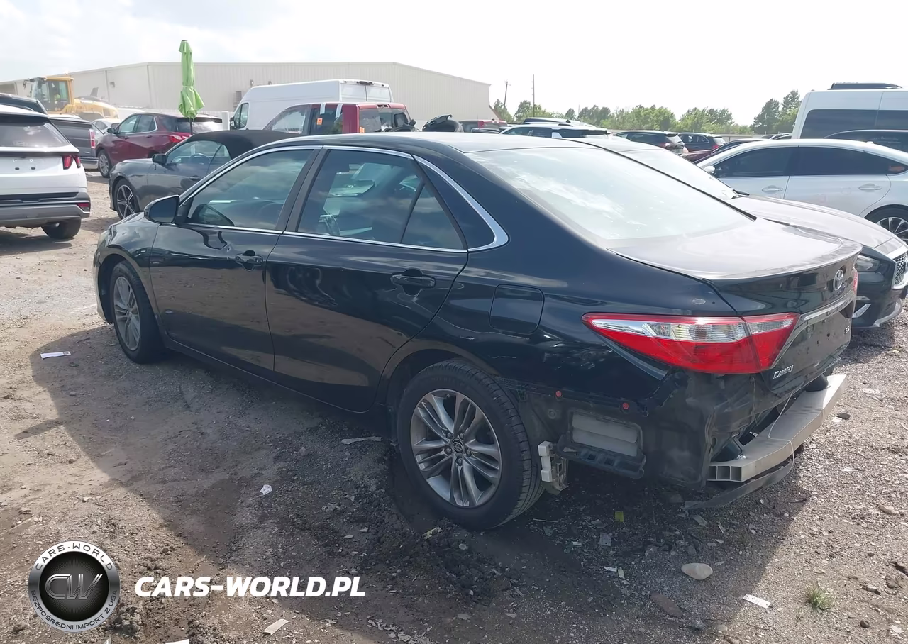 2015 Toyota Camry Se VIN:4T1BF1FK6FU075031 - 3