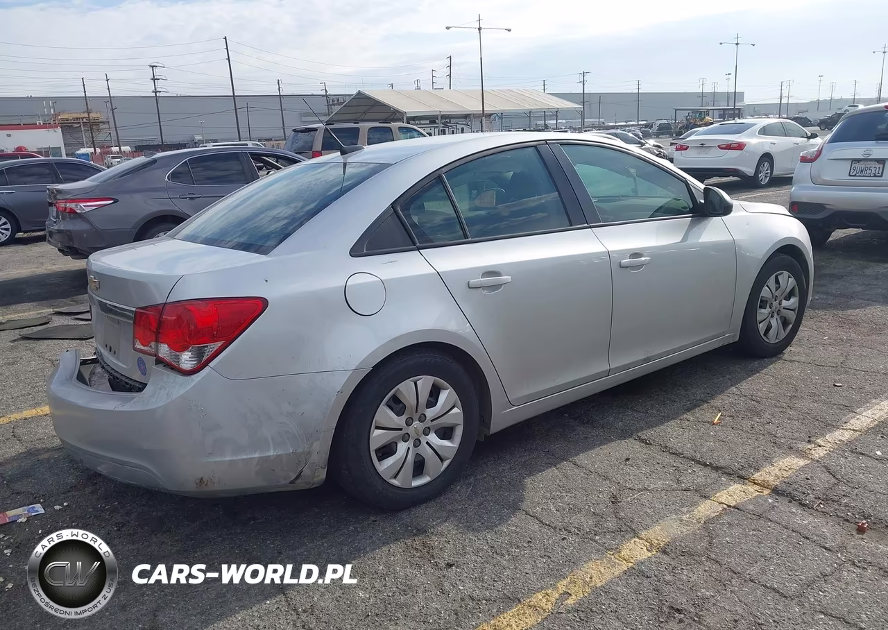 2013 Chevrolet Cruze Ls Auto VIN:1G1PA5SG6D7146704 - 4
