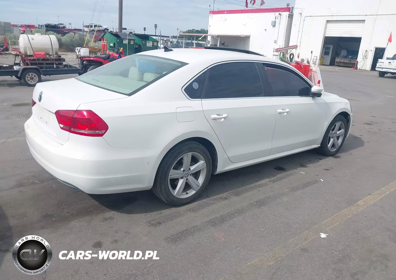2013 Volkswagen Passat 2.5L Se VIN:1VWBP7A32DC002873 - 4
