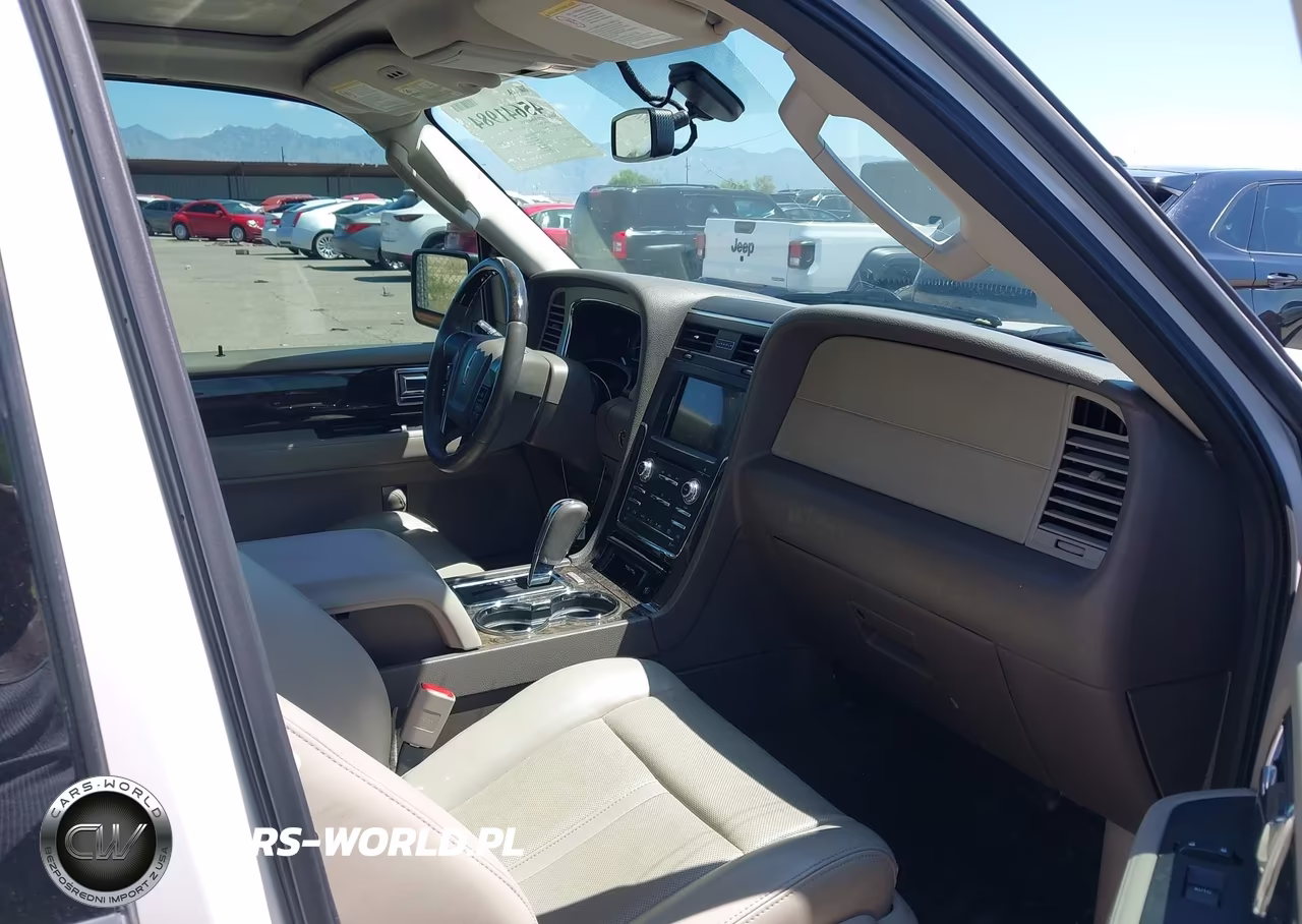2017 Lincoln Navigator Select VIN:5LMJJ2HT3HEL08251 - 5