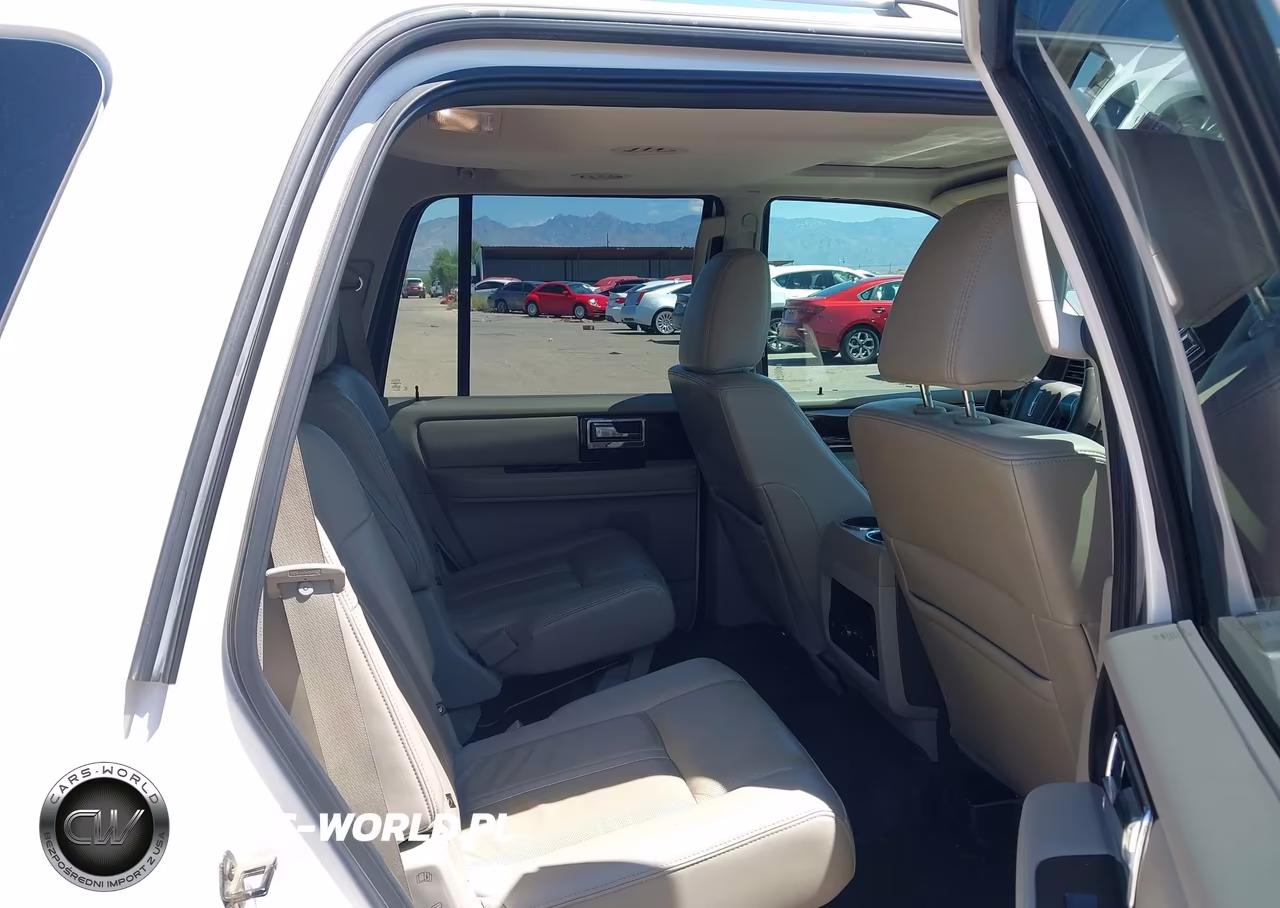 2017 Lincoln Navigator Select VIN:5LMJJ2HT3HEL08251 - 8