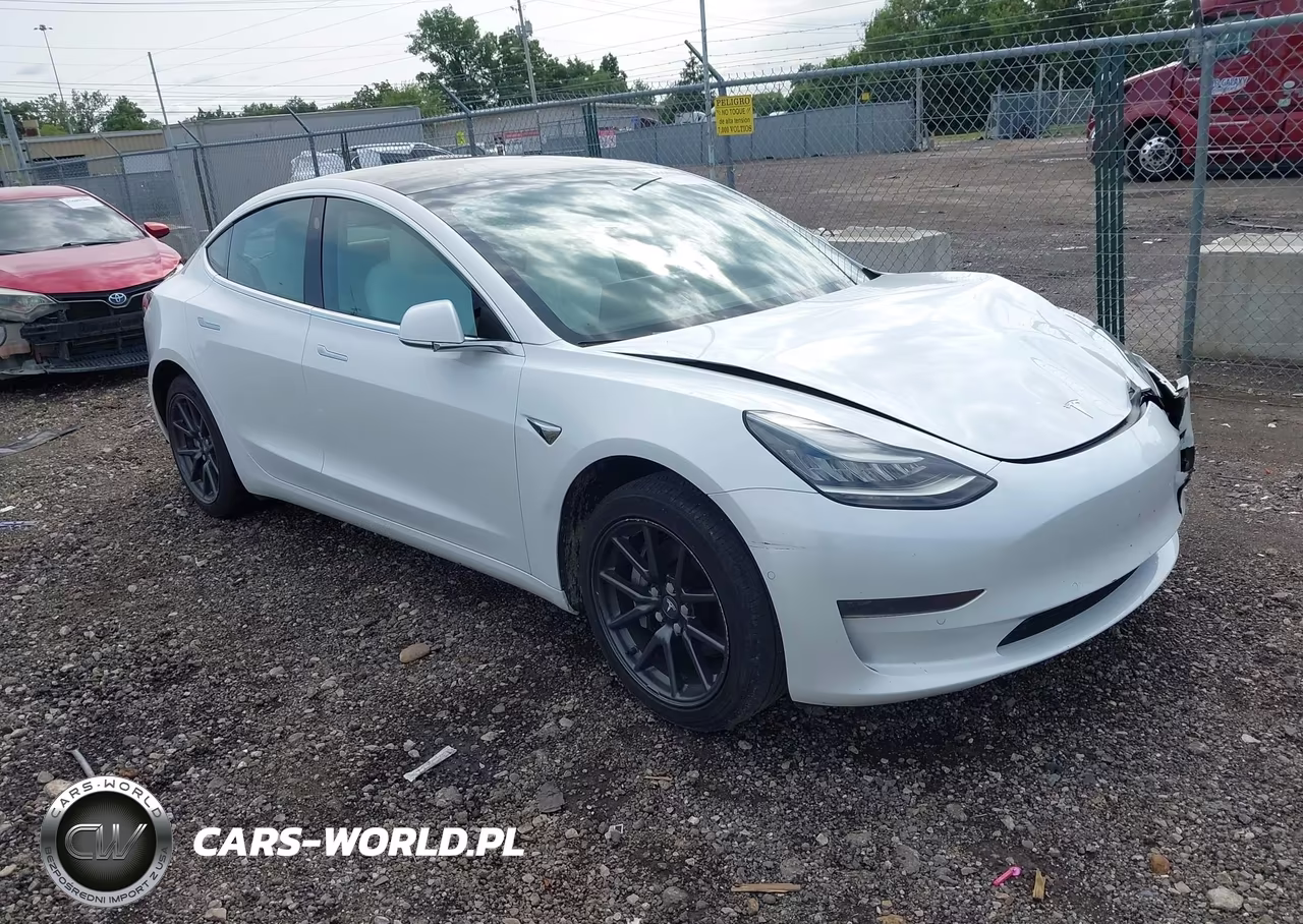 2019 Tesla Model 3 Long Range-Mid Range-Standard Range-Standard Range Plus – zdjęcie 1 z 17