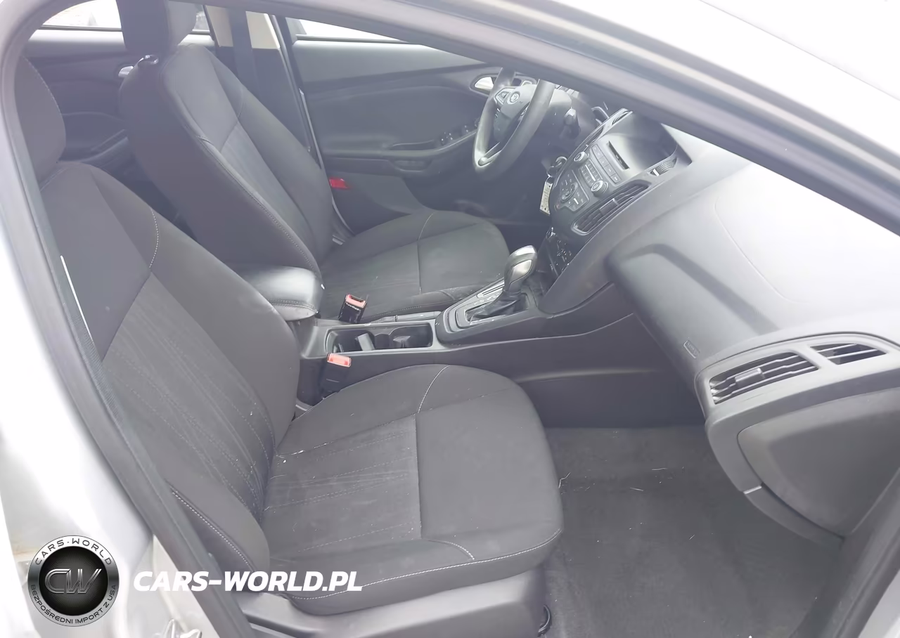 2015 Ford Focus Se VIN:1FADP3F2XFL289649 - 5