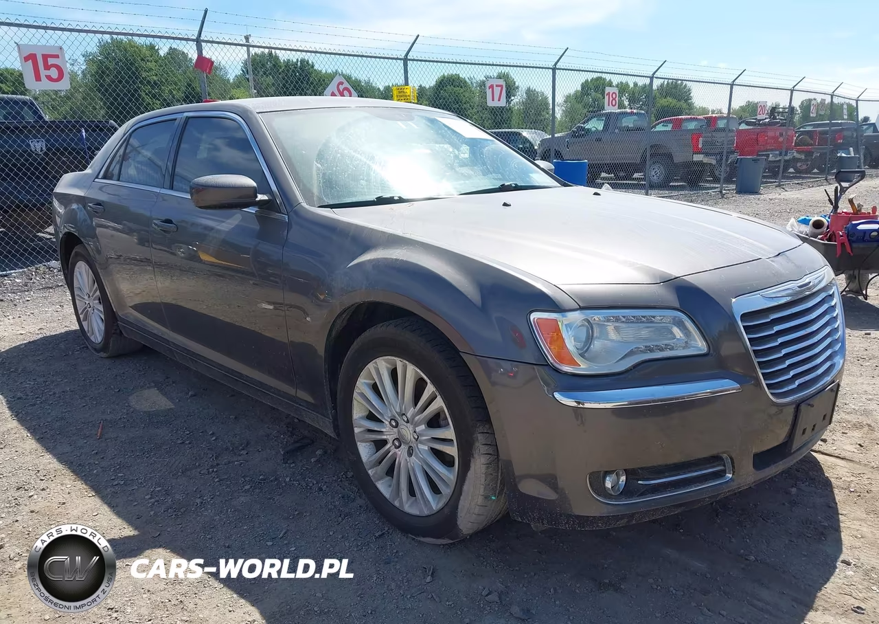 2014 Chrysler 300 VIN:2C3CCARGXEH203835 - 1