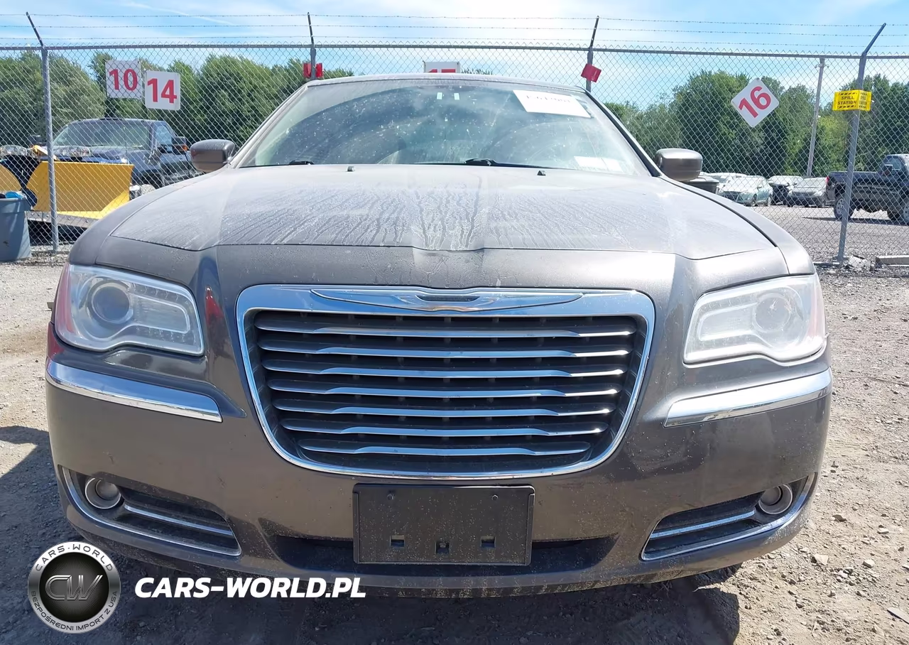 2014 Chrysler 300 VIN:2C3CCARGXEH203835 - 13