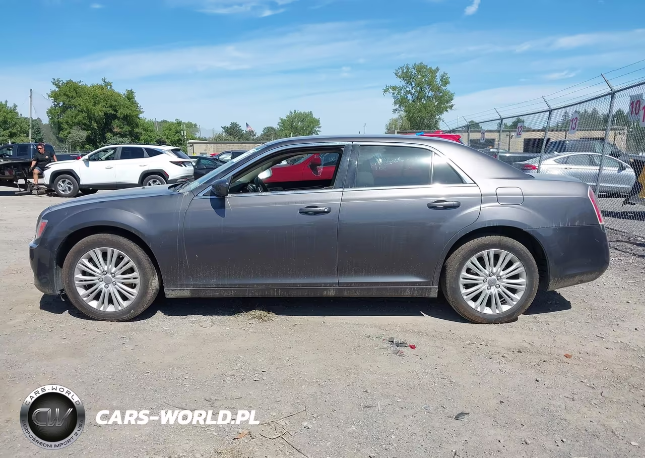 2014 Chrysler 300 VIN:2C3CCARGXEH203835 - 15
