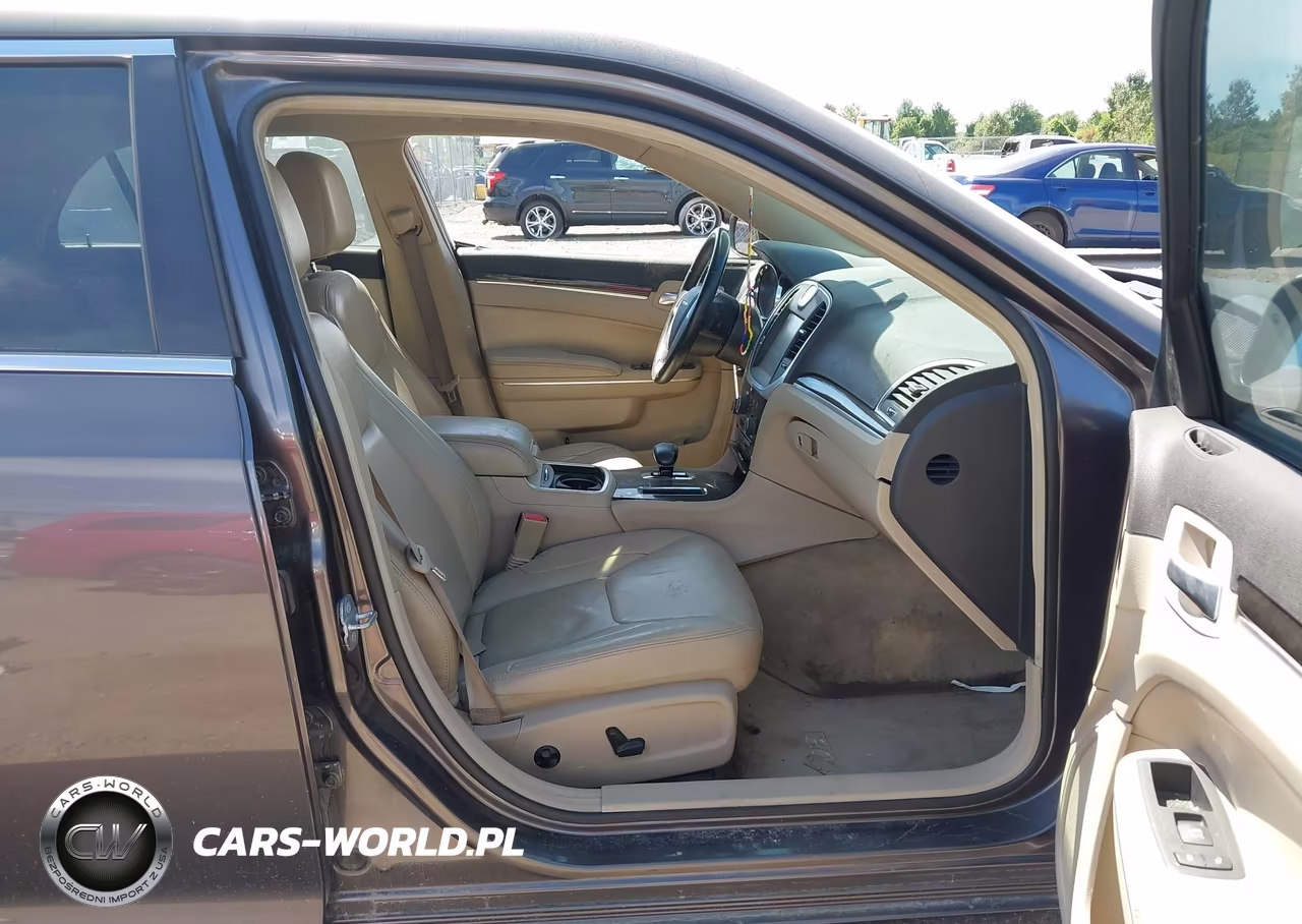 2014 Chrysler 300 VIN:2C3CCARGXEH203835 - 5