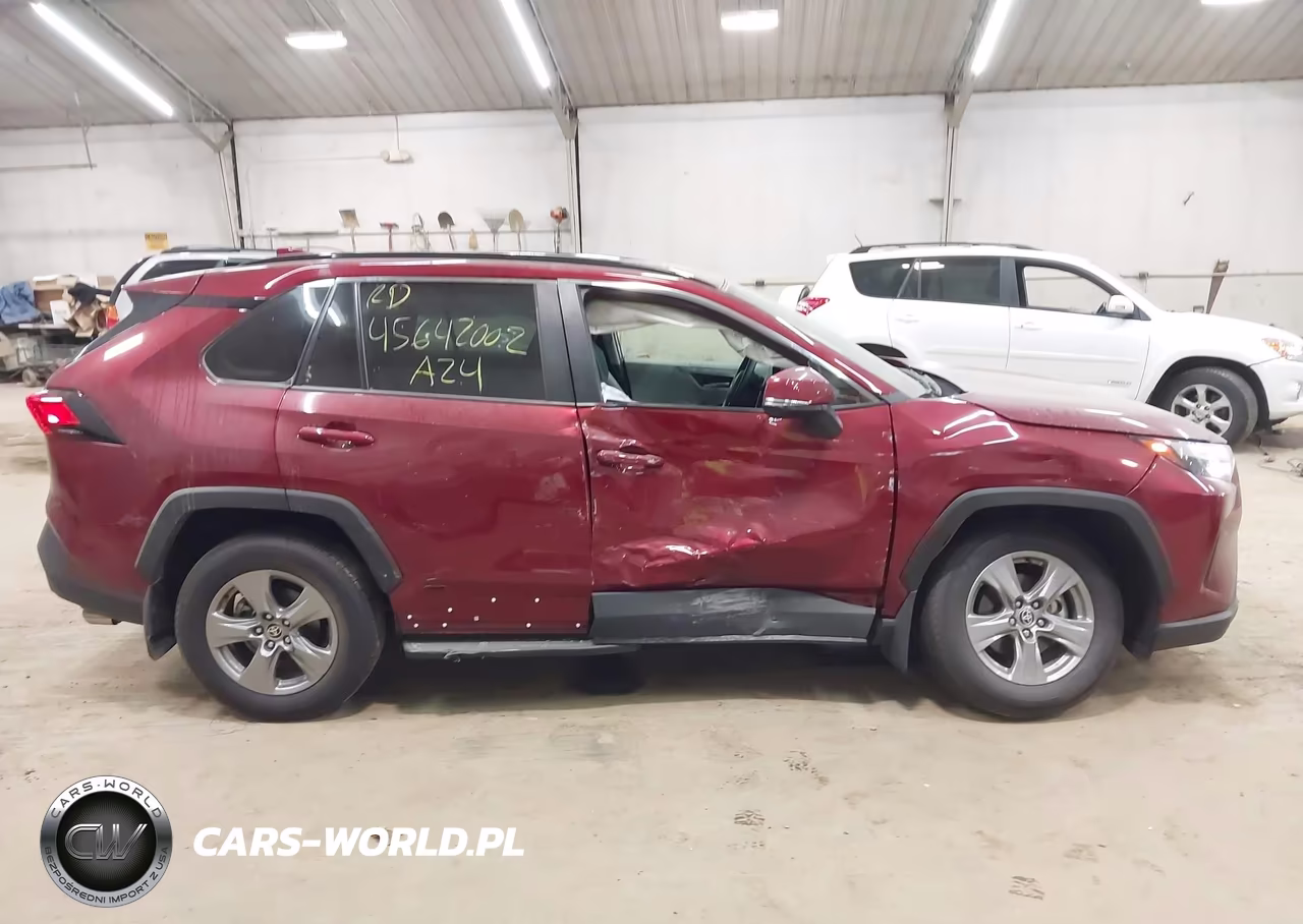 2024 Toyota Rav4 Hybrid Xle VIN:2T3RWRFV3RW246918 - 13
