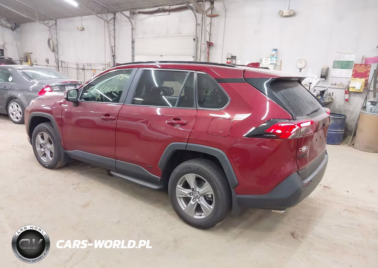 2024 Toyota Rav4 Hybrid Xle VIN:2T3RWRFV3RW246918 - 3