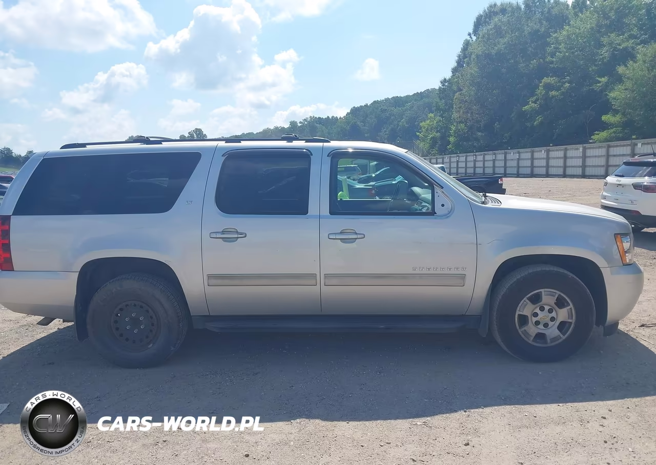 2014 Chevrolet Suburban Lt VIN:1GNSCJE04ER114334 - 13