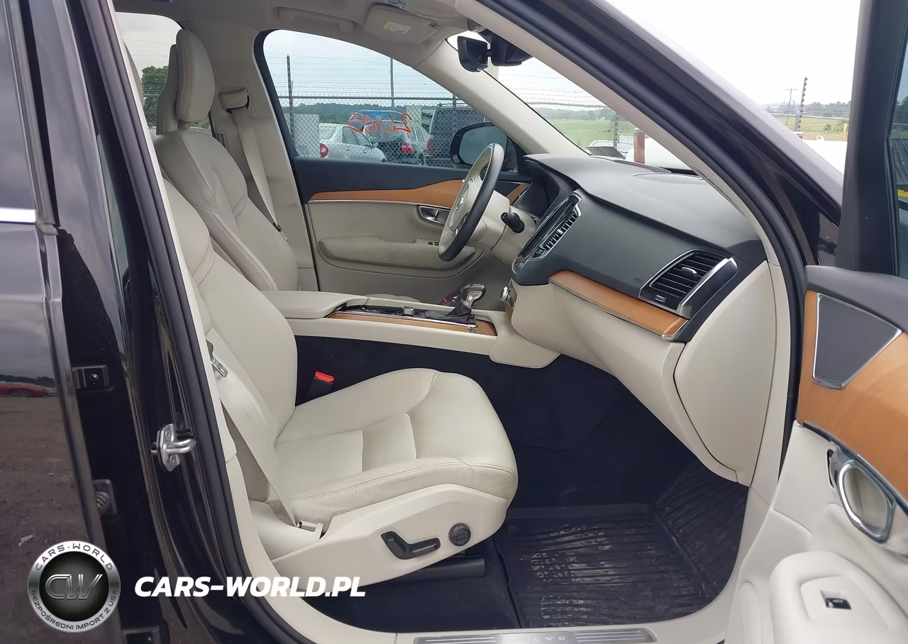 2021 Volvo Xc90 T6 Momentum 7 Passenger VIN:YV4A22PK0M1732742 - 5