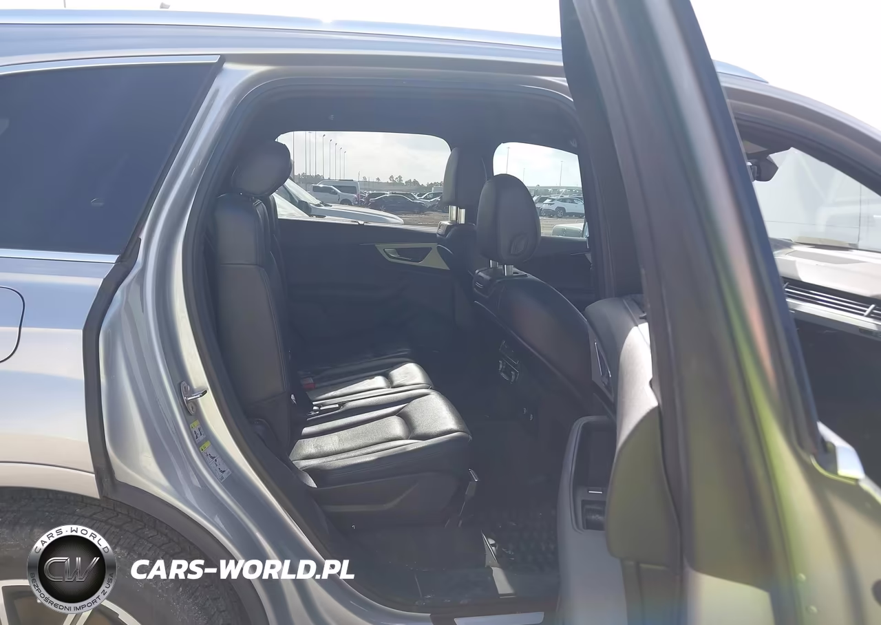 2018 Audi Q7 2.0T Premium VIN:WA1LHAF72JD030413 - 8