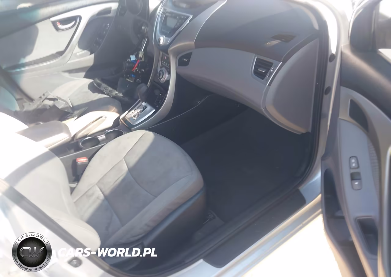 2012 Hyundai Elantra Gls VIN:5NPDH4AEXCH111819 - 5