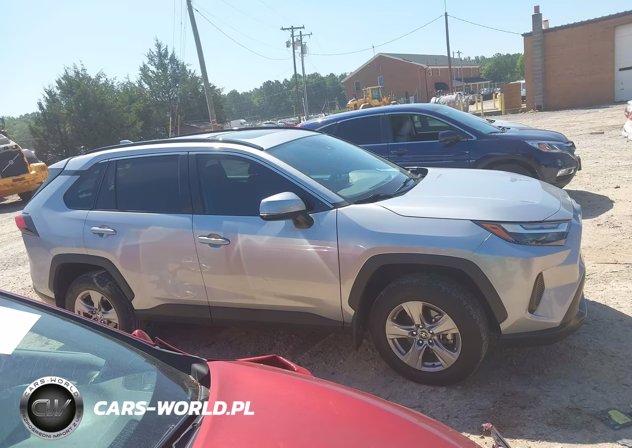 2025 Toyota Rav4 Xle VIN:2T3W1RFV7SC337313 - 13