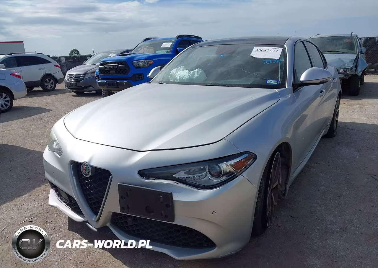 2018 Alfa Romeo Giulia Ti Sport VIN:ZARFAECN3J7580788 - 2