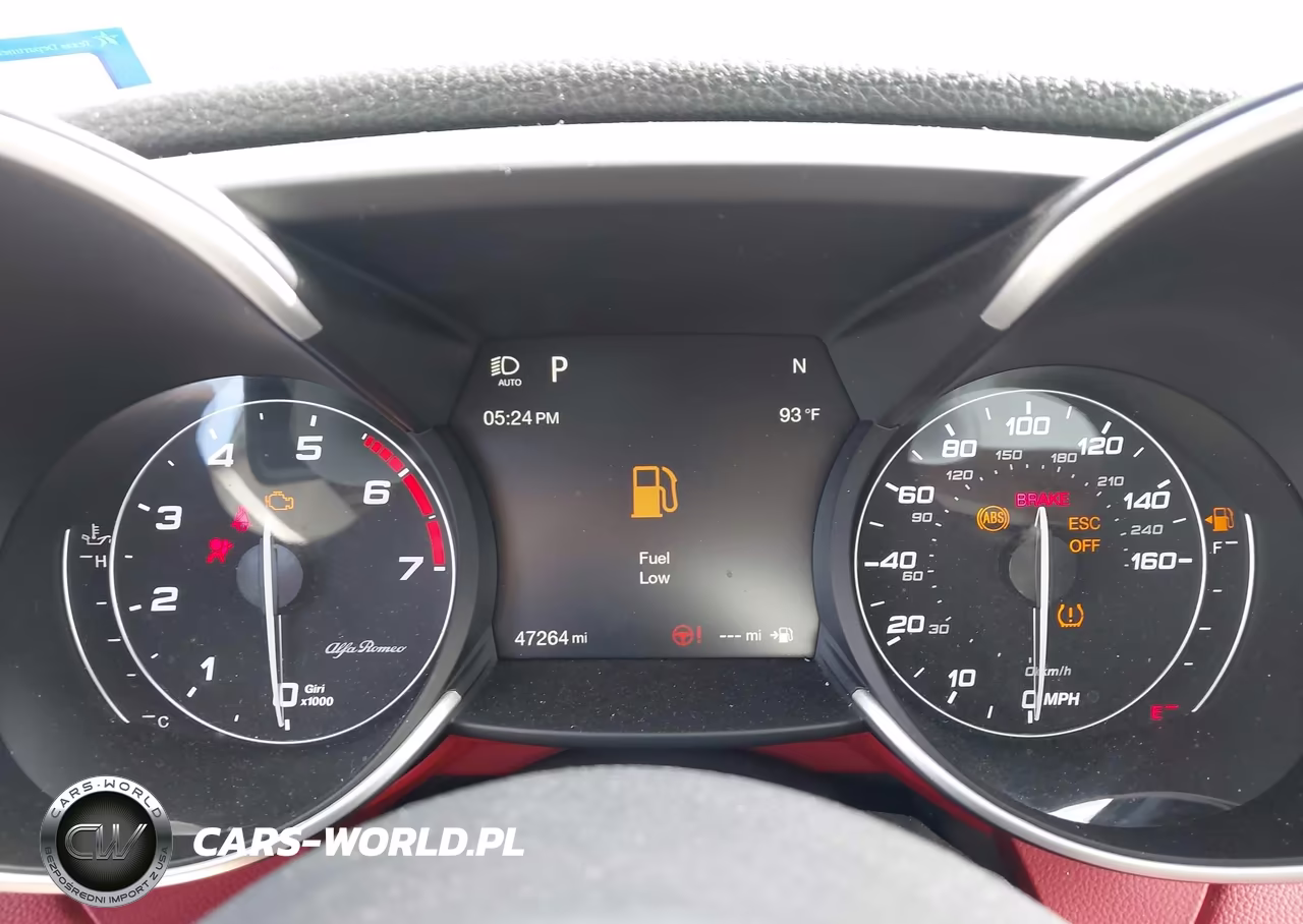 2018 Alfa Romeo Giulia Ti Sport VIN:ZARFAECN3J7580788 - 7